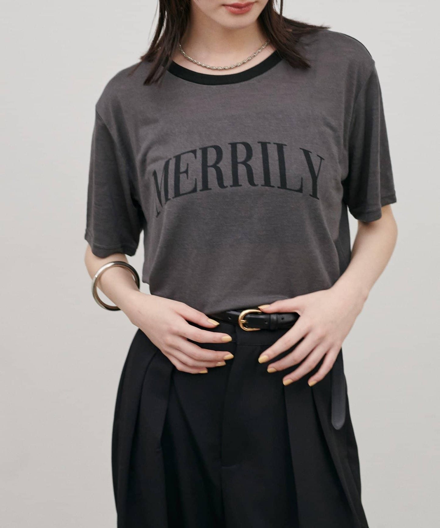 撞色設計 Logo Tee T恤