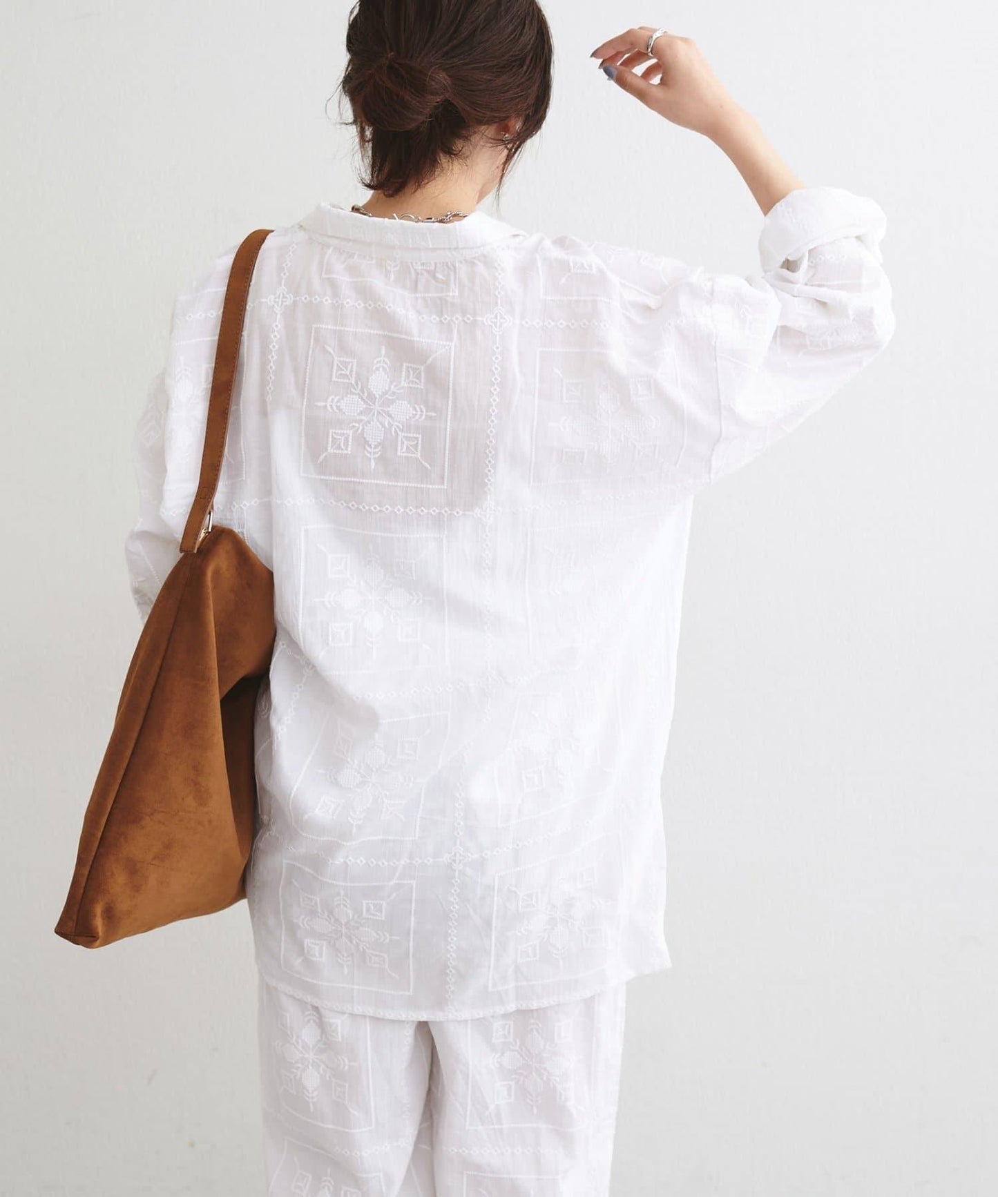 拼接刺繡襯衫