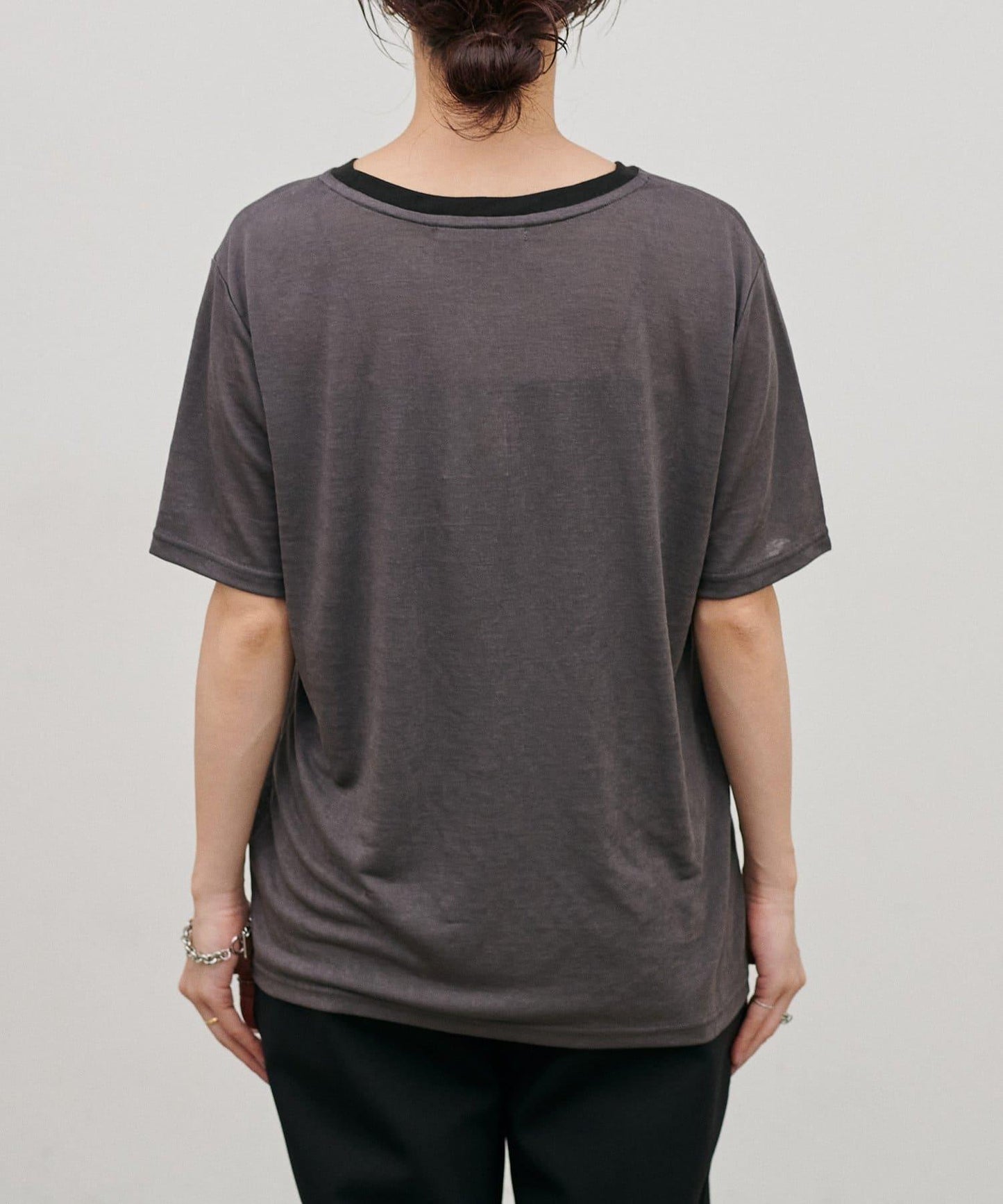 撞色設計 Logo Tee T恤