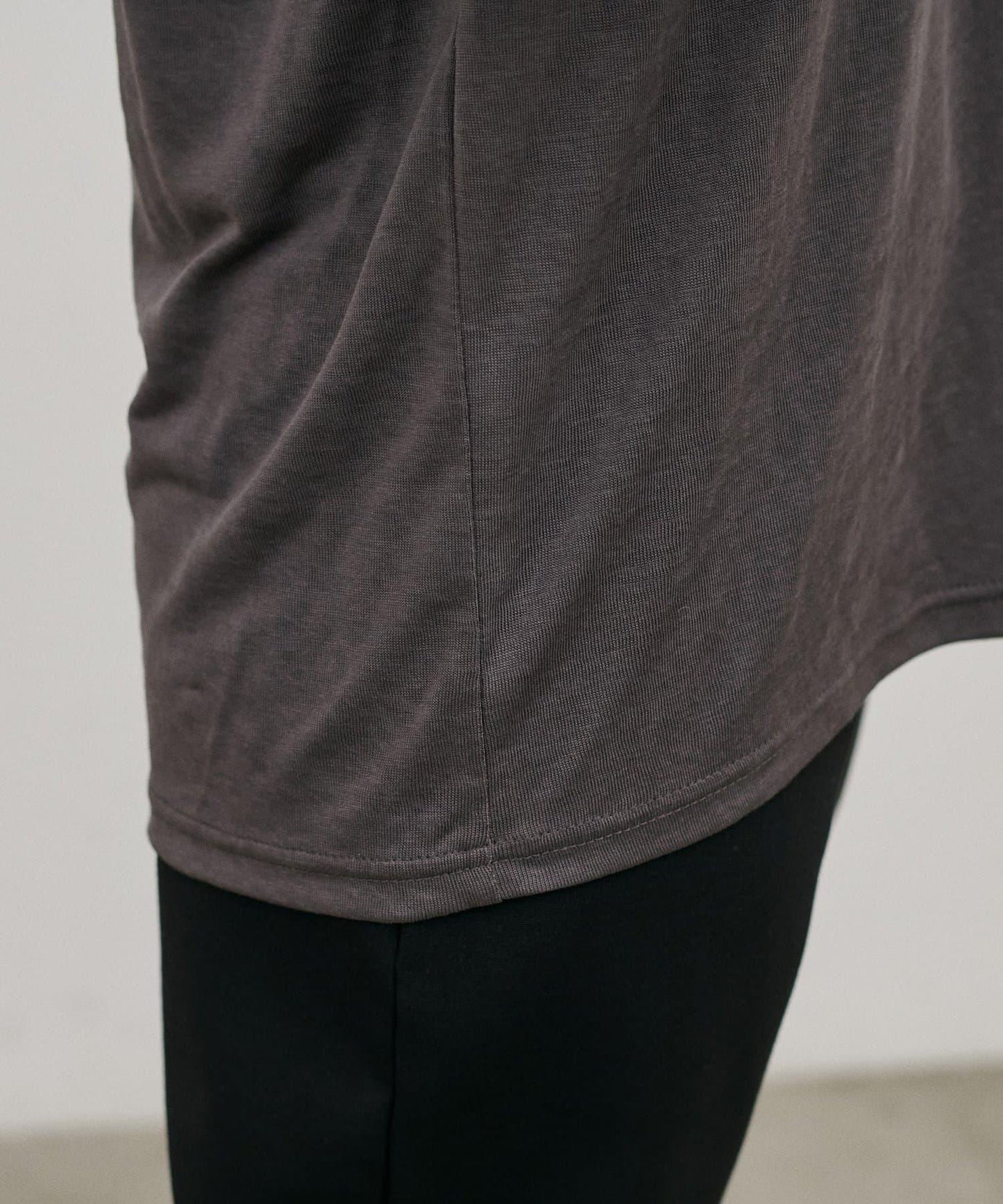 撞色設計 Logo Tee T恤