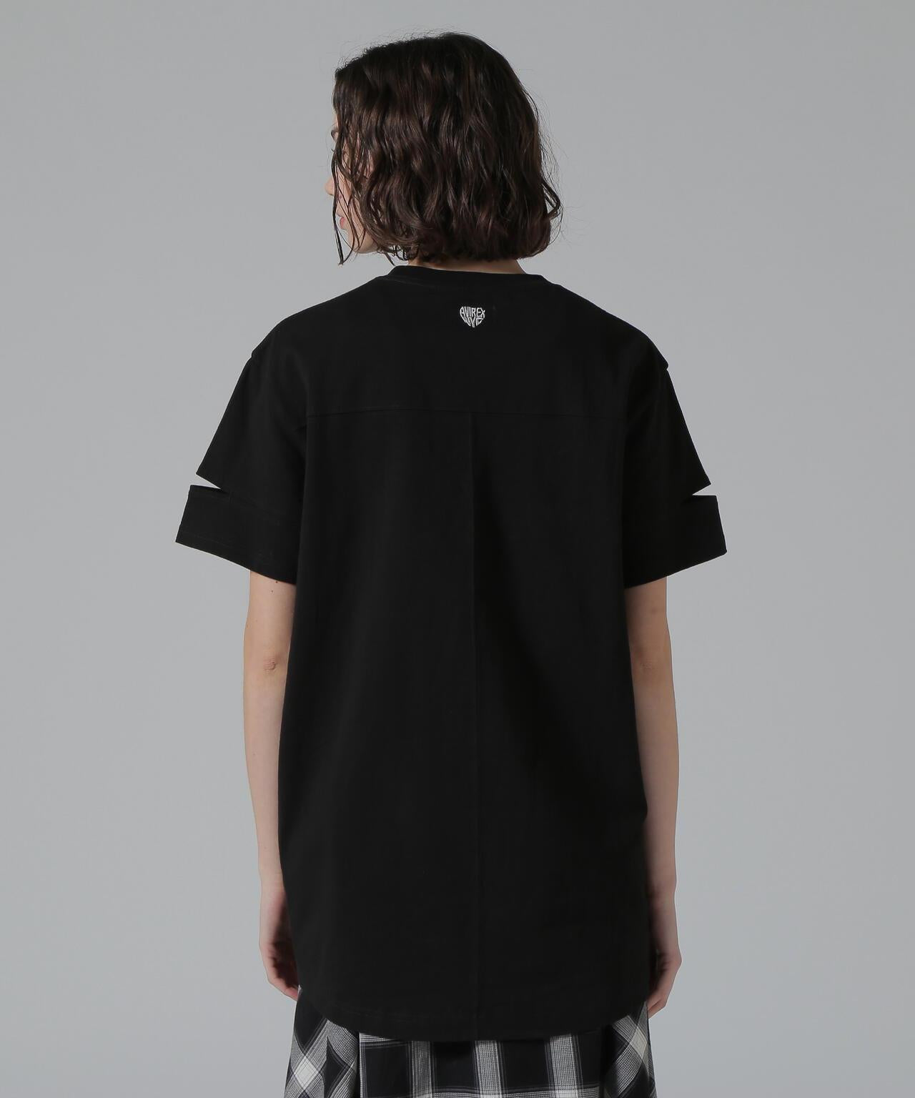 CUFFS OPEN LOGO TAPE EMBROIDERED ONEPIECE 袖口開衩 Logo織帶刺繡連衣裙