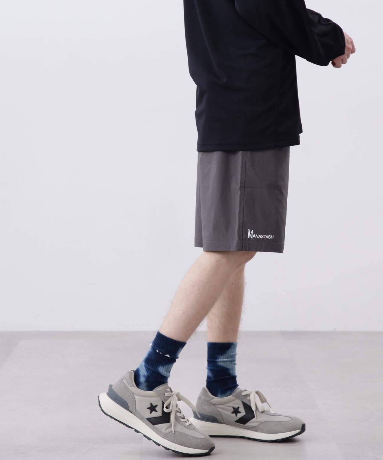 MOUNTAIN LOGO 圖案休閒短褲