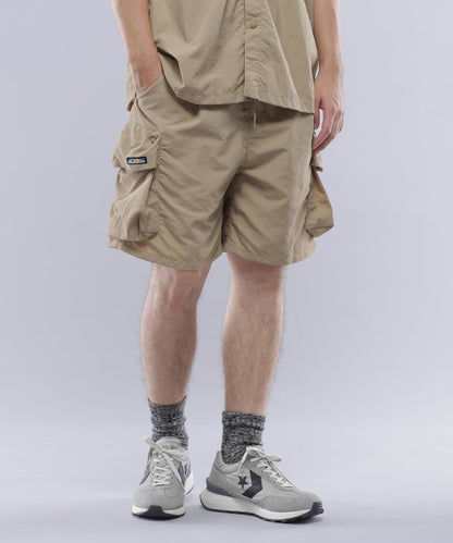 RIVER SHORTS '24 休閒短褲