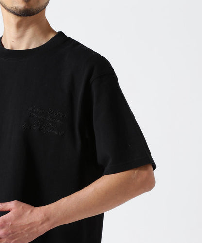 《50th Anniversary》LEATHER PATCHED VARSITY T-SHIRT 皮革貼片設計 短袖T恤