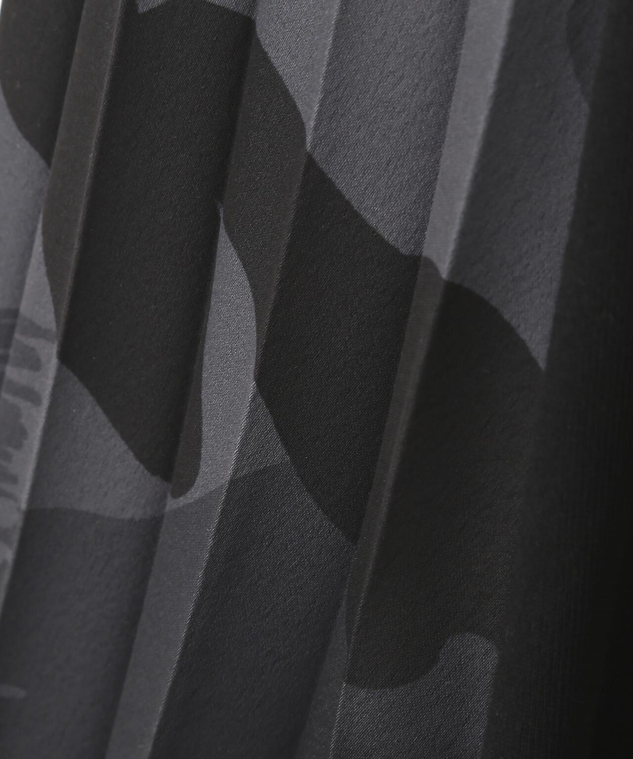 PLEATED CAMO MIX GATHER POCKET ONE PIECE 褶皺迷彩拼接抽褶口袋連衣裙