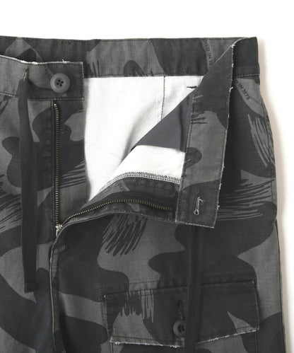 《WOMAN》 CAMOUFLAGE CARGO LONG PANTS 迷彩工裝長褲