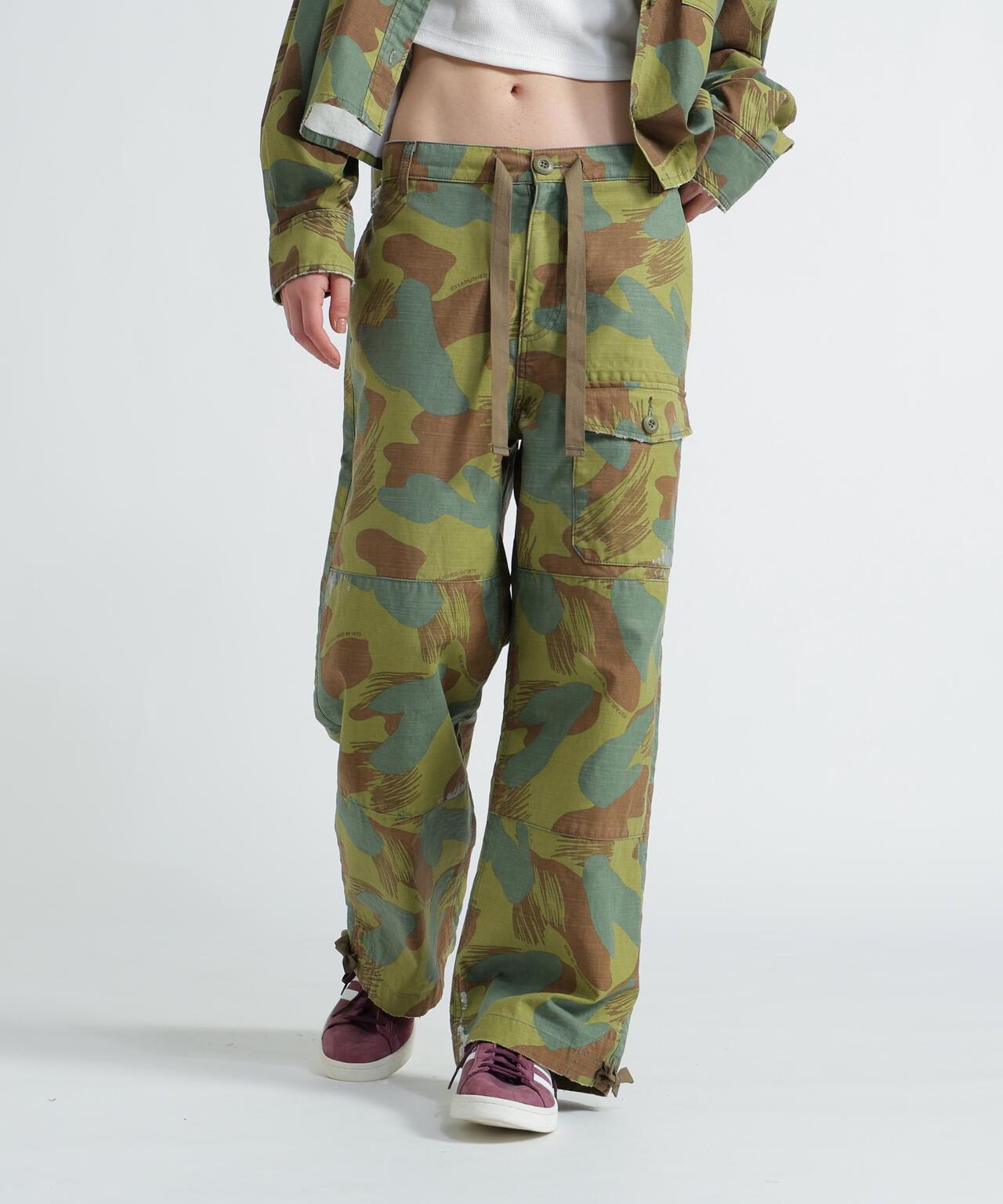 《WOMAN》 CAMOUFLAGE CARGO LONG PANTS 迷彩工裝長褲