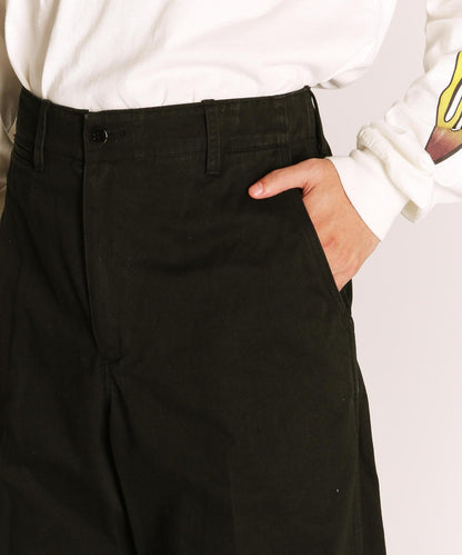 CHINO TROUSERS 斜紋棉布長褲