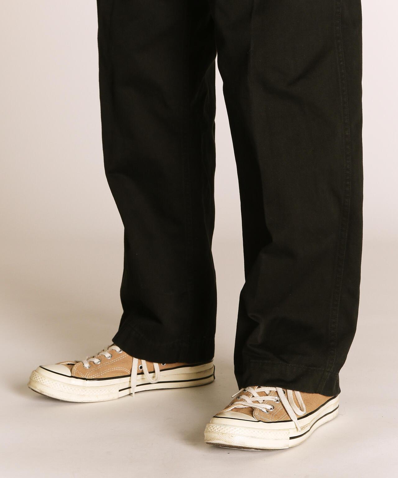 CHINO TROUSERS 斜紋棉布長褲