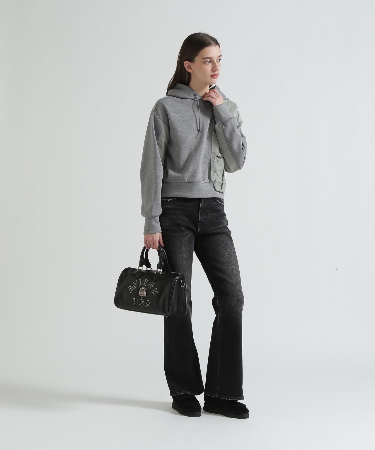VARSITY LEATHER MINI DUFFLE BAG 皮質迷你圓筒包