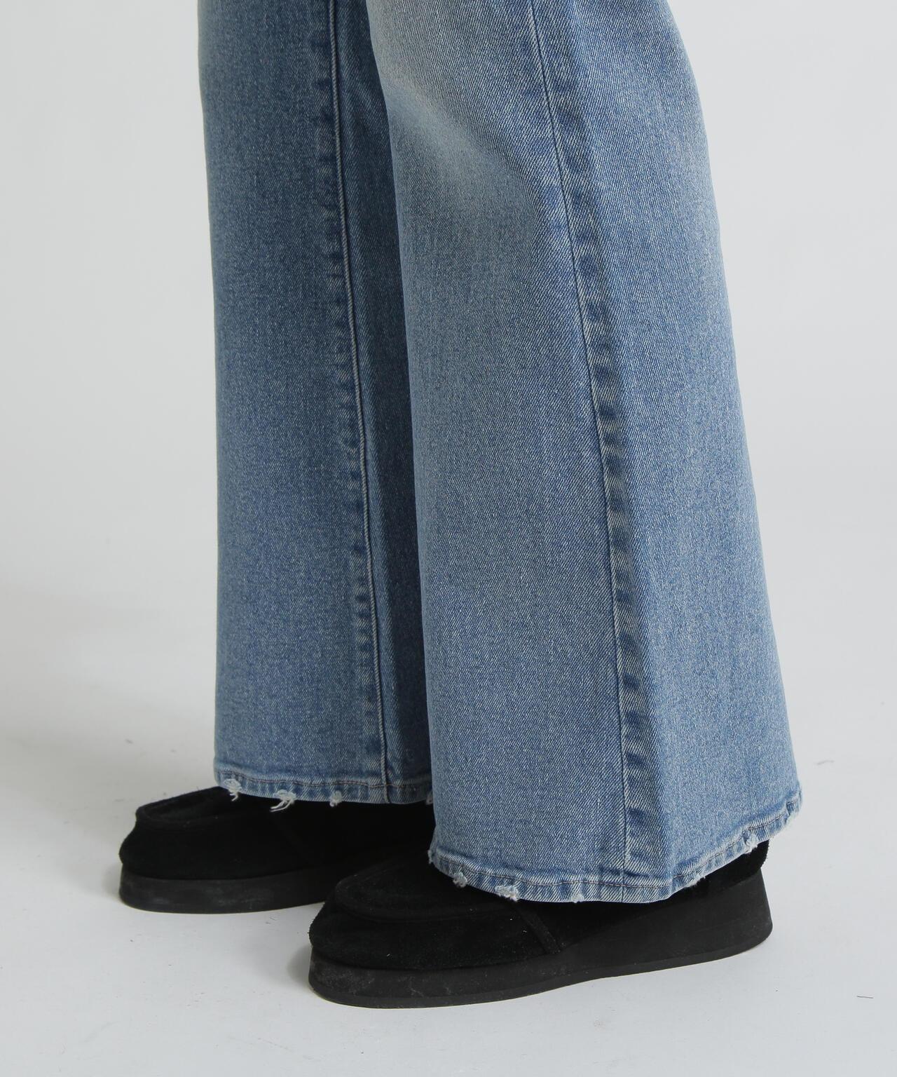 DENIM FLARE PANTS 牛仔喇叭褲