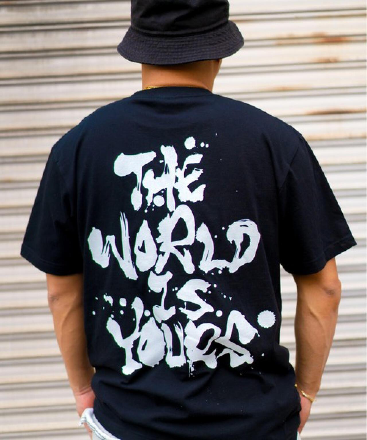 NO NAME_ME THE WORLD IS YOURS 印花 T恤