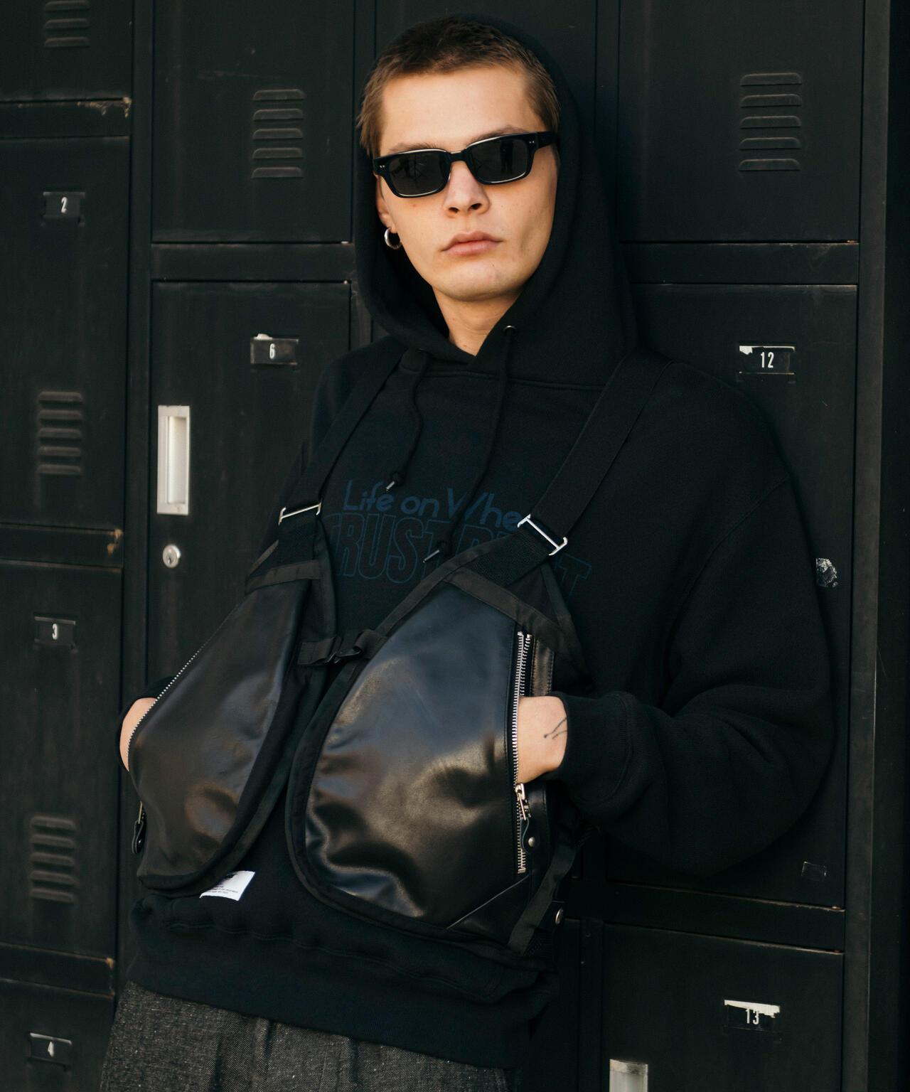 LEATHER LUGGAGE VEST 皮革背心