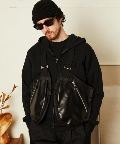 LEATHER LUGGAGE VEST 皮革背心