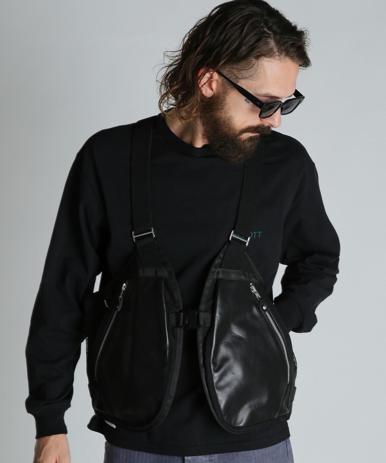LEATHER LUGGAGE VEST 皮革背心