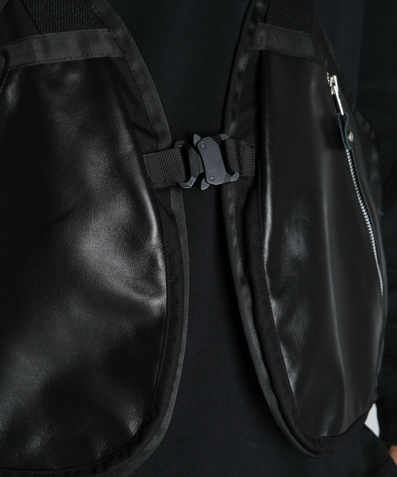 LEATHER LUGGAGE VEST 皮革背心