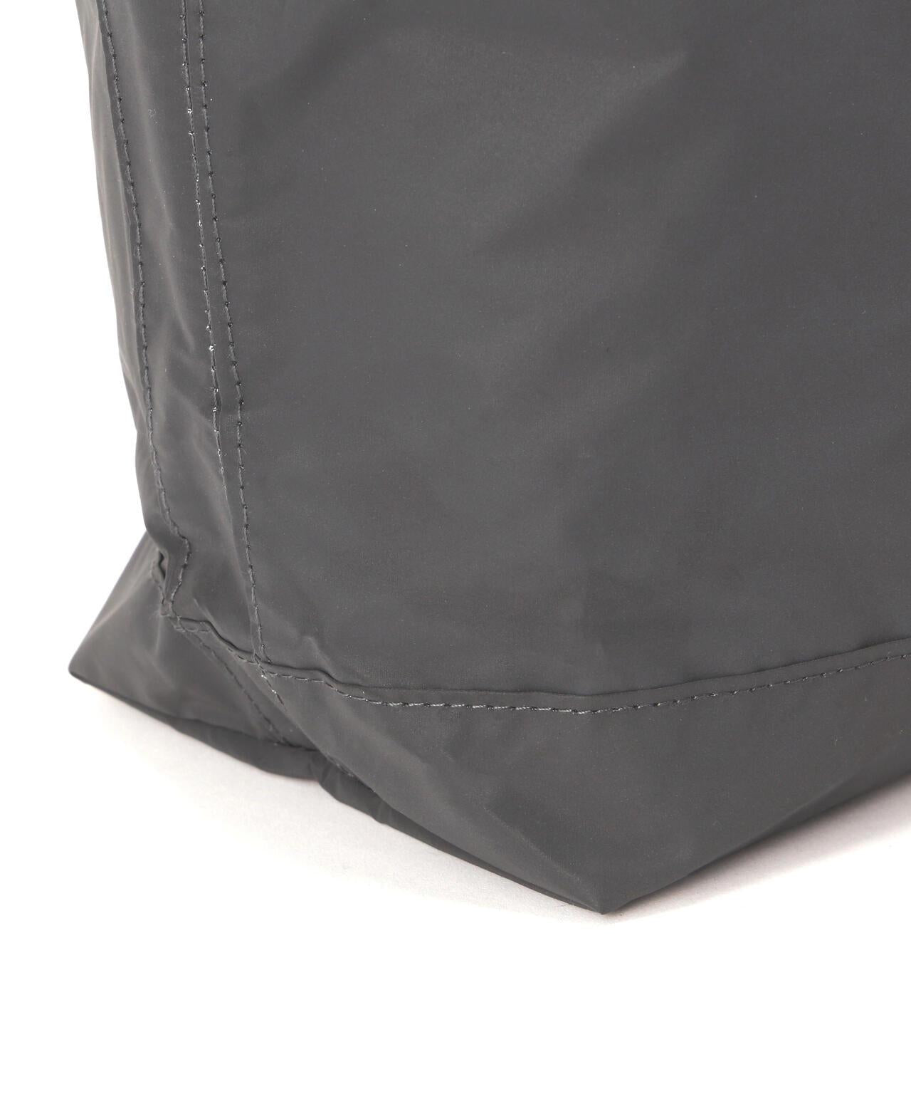 PACKING BLACK REFLECTIVE TOTE 黑色反光托特包
