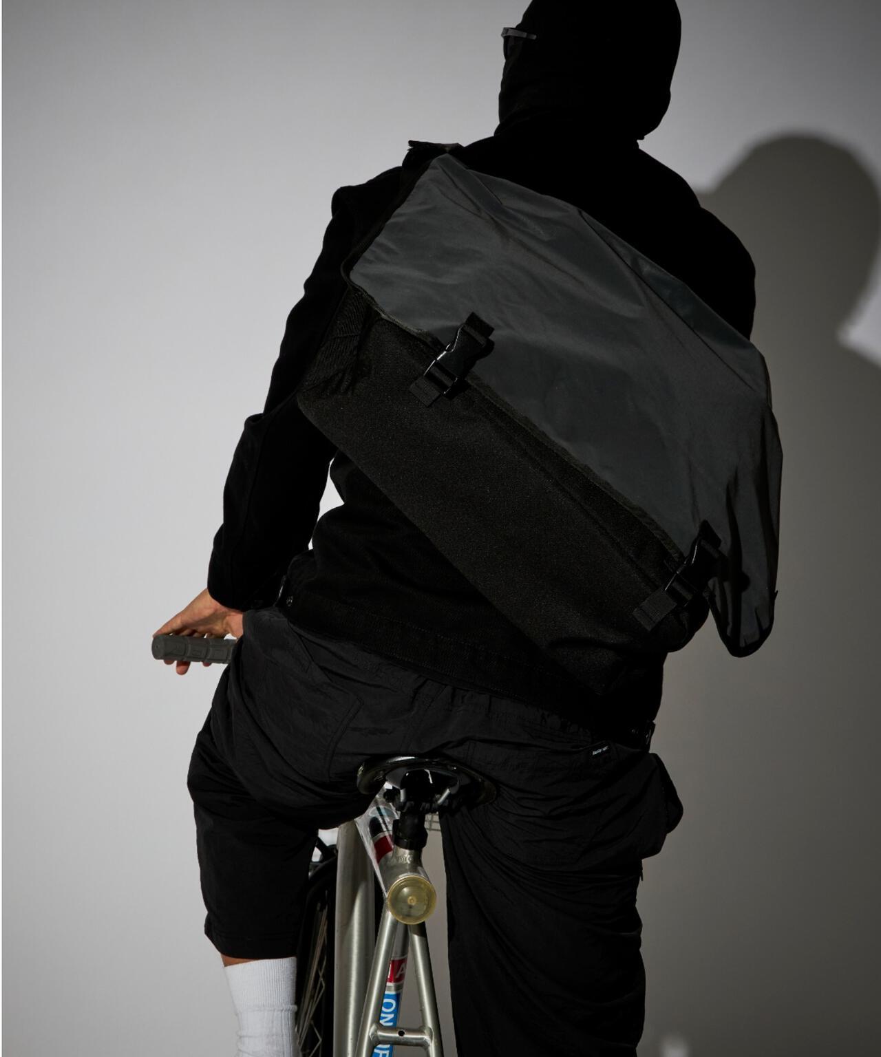 PACKING BLACK REFLECTIVE MESSENGER 反光設計 郵差包