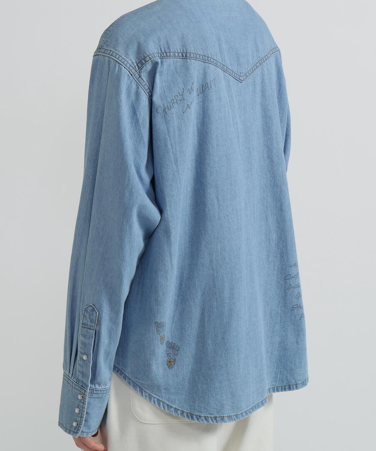 WOMAN DENIM SHIRT WITH GRAFFITI PRINT 牛仔襯衫