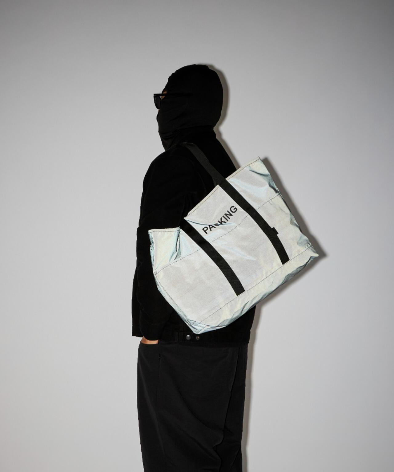 PACKING BLACK REFLECTIVE TOTE 黑色反光托特包