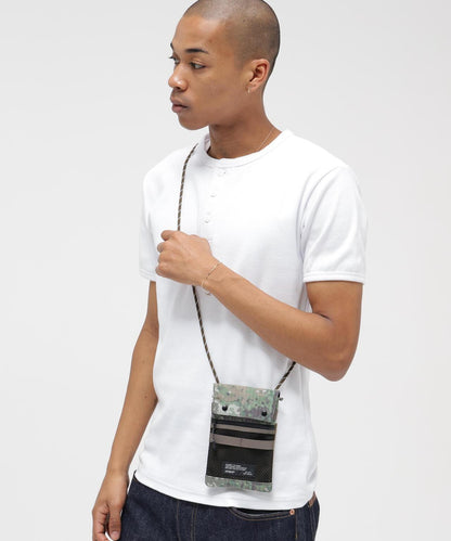 REFLECT RIP VERTICAL POCHETTE 小包（直營店限定）