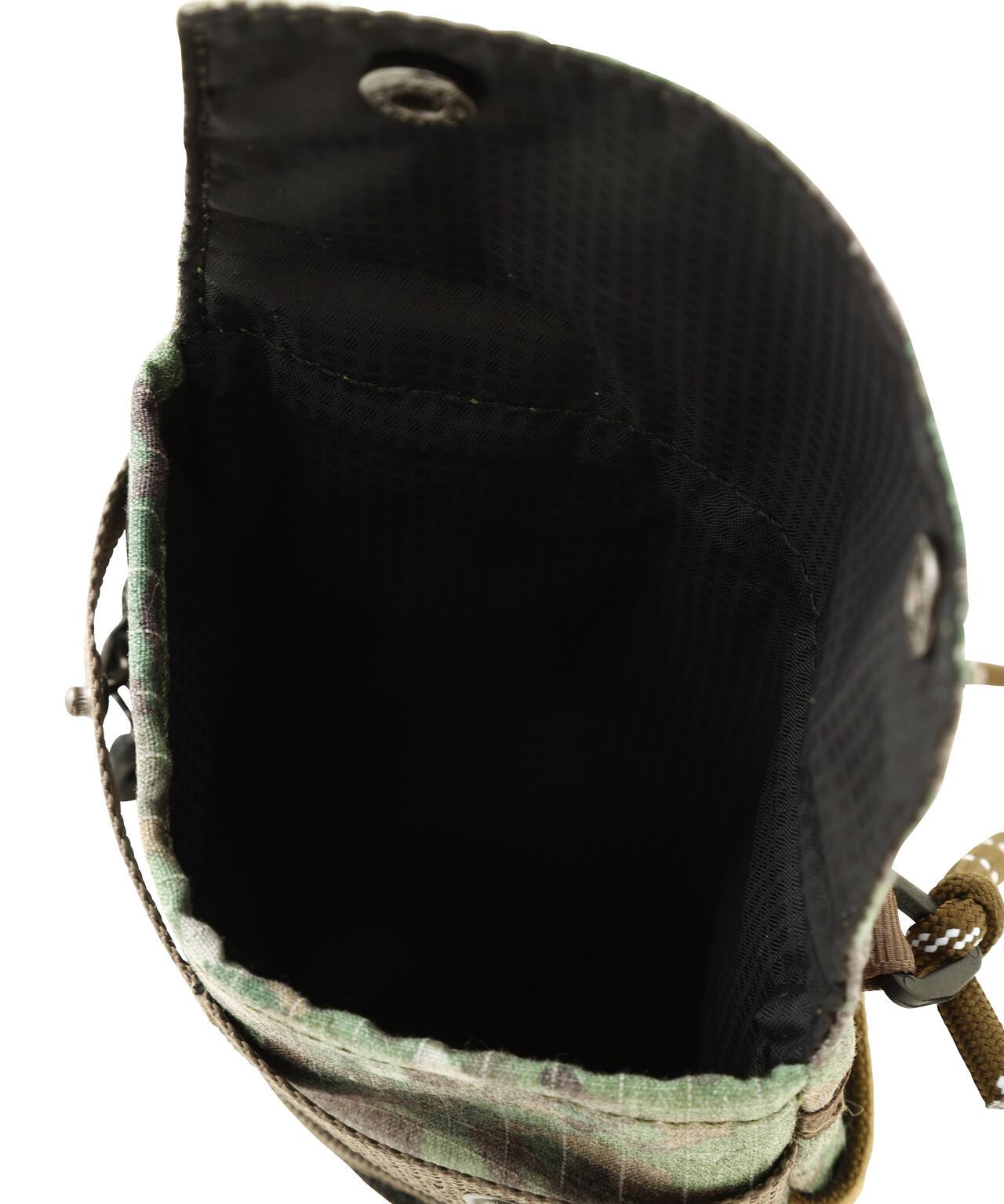 REFLECT RIP VERTICAL POCHETTE 小包（直營店限定）
