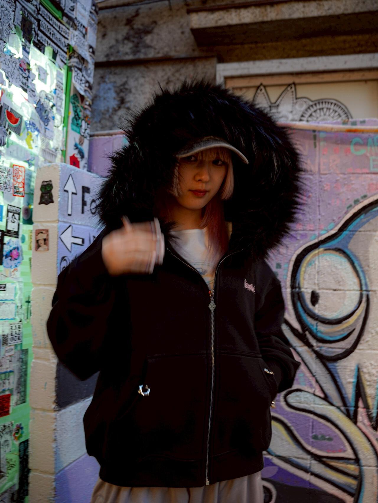 SUPPLIER サプライヤー LHP EXCLUSIVE 人造毛短款交叉拉鍊連帽外套