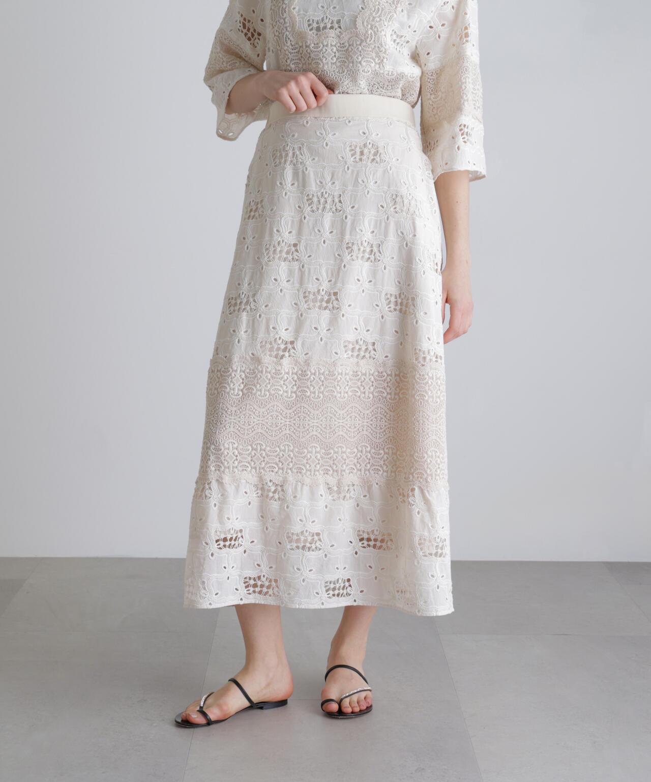 格紋刺繡半身裙