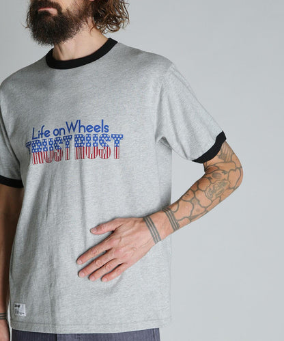 TRUST RUST RINGER T-SHIRT 撞色領T恤