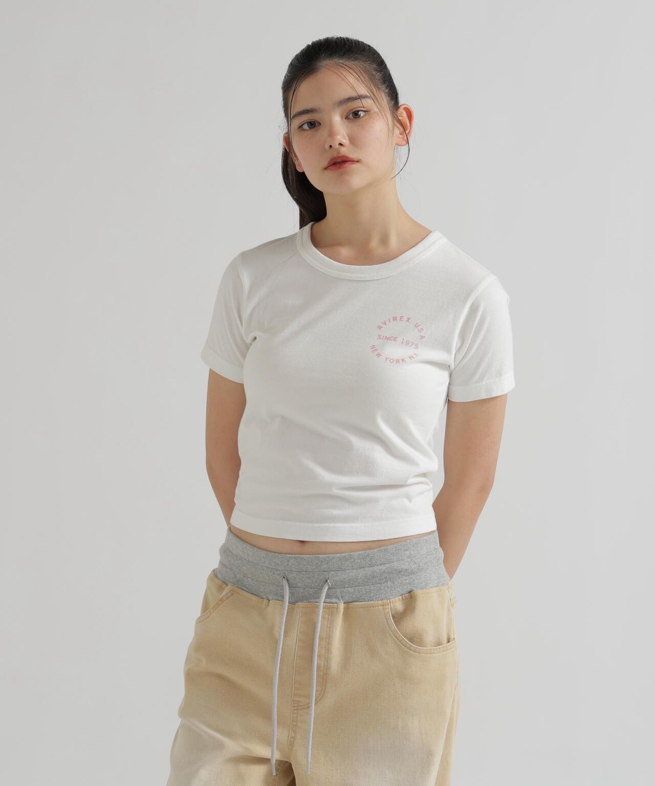 《WOMAN》 VARSITY LOGO 學院字母圖案 短款 T-SHIRT