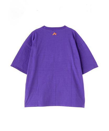 CORE LOGO EMBROIDERY T恤 《&DEPOT限定》