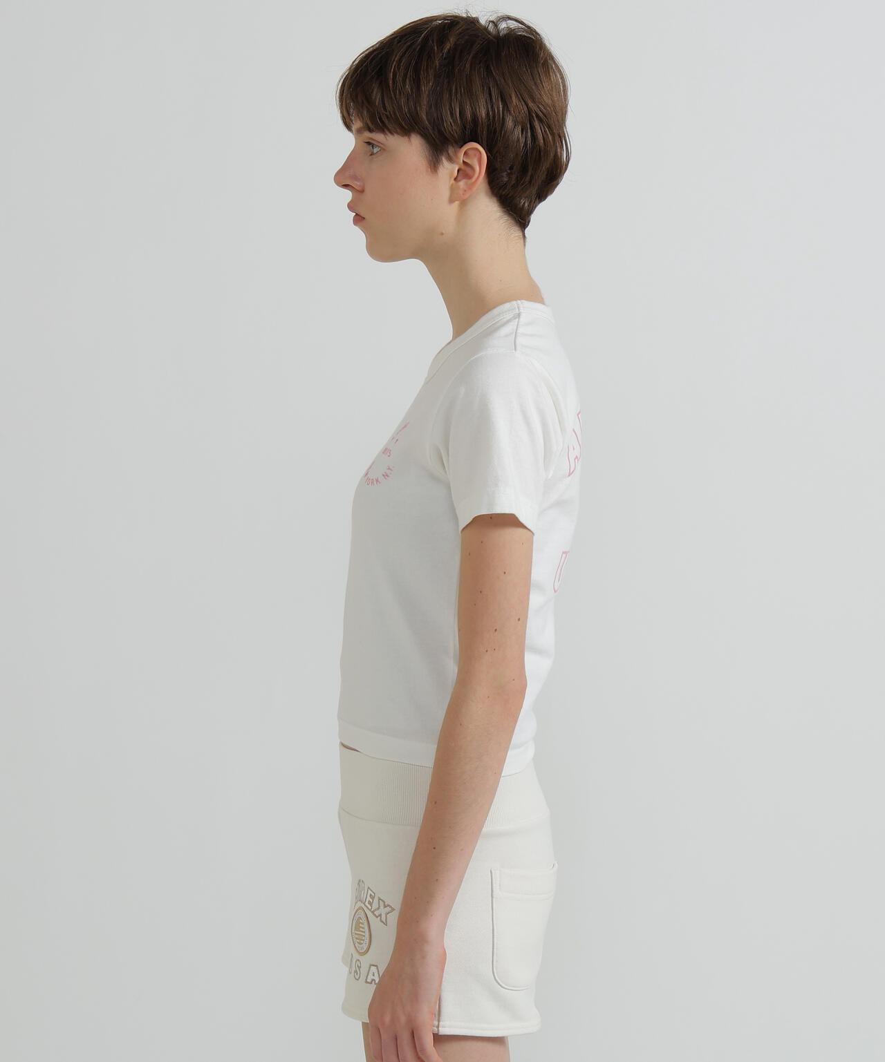《WOMAN》 VARSITY LOGO 學院字母圖案 短款 T-SHIRT