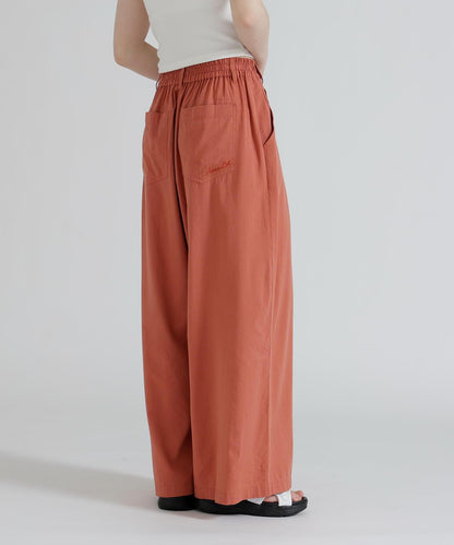 DESIGN BELT TUCK DETAIL 褲子