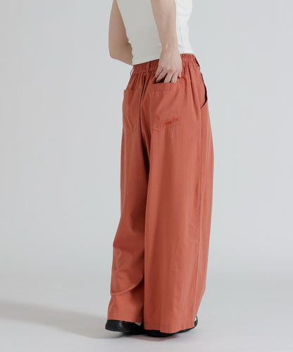 DESIGN BELT TUCK DETAIL 褲子