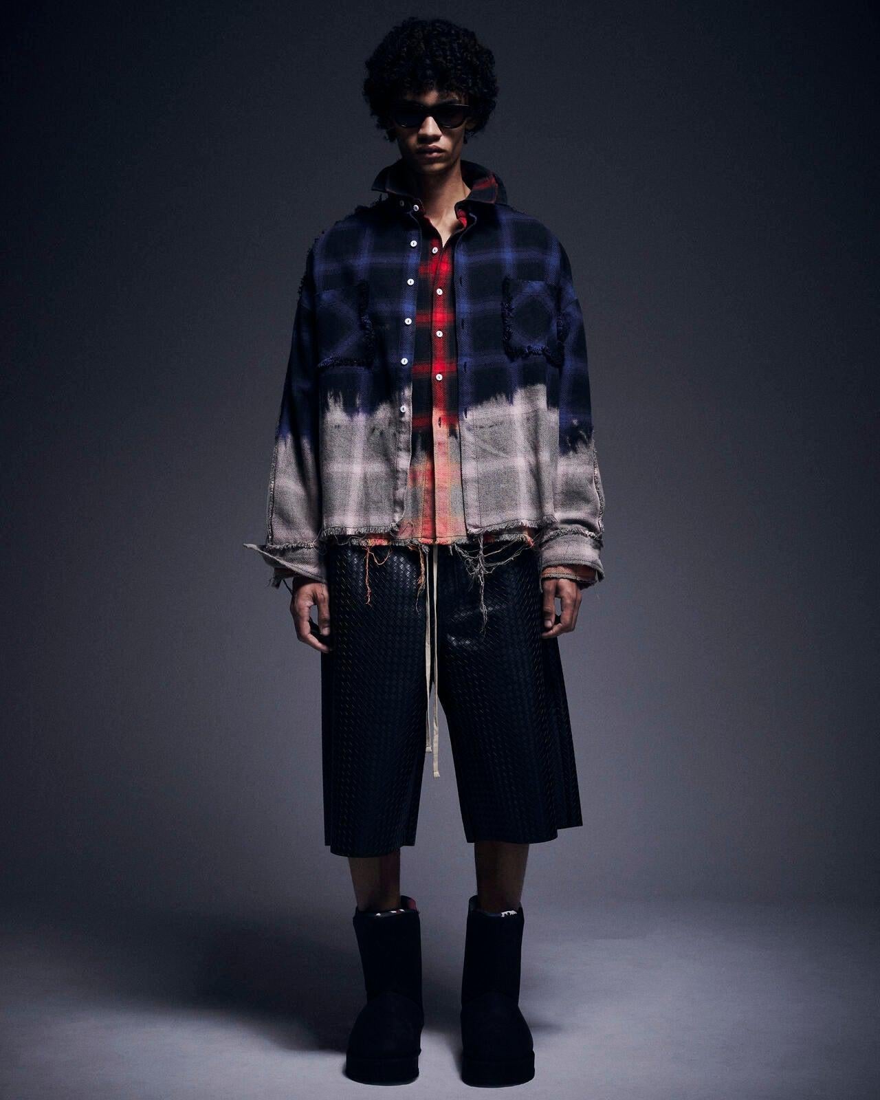 WOVEN FAUX LEATHER SHORTS 短褲