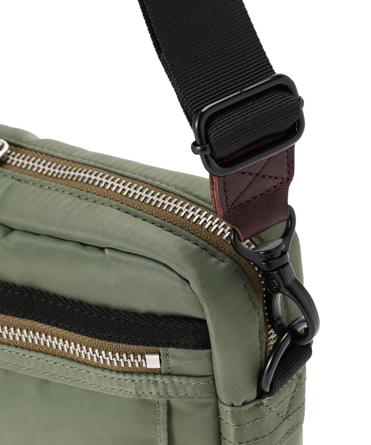 FLIGHT NYLON BOX SHOULDER BAG 盒型單肩包
