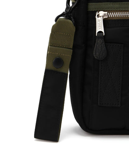FLIGHT NYLON ”VERTICAL SHOULDER BAG” 單肩包