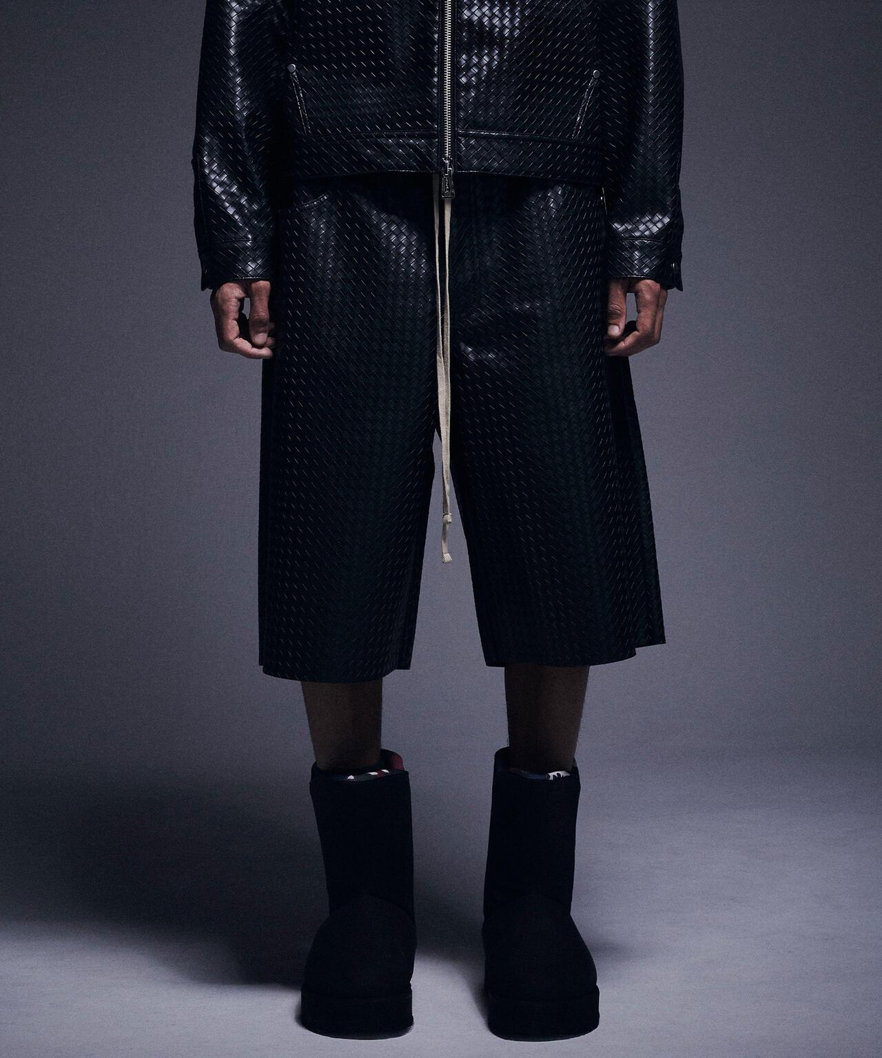 WOVEN FAUX LEATHER SHORTS 短褲