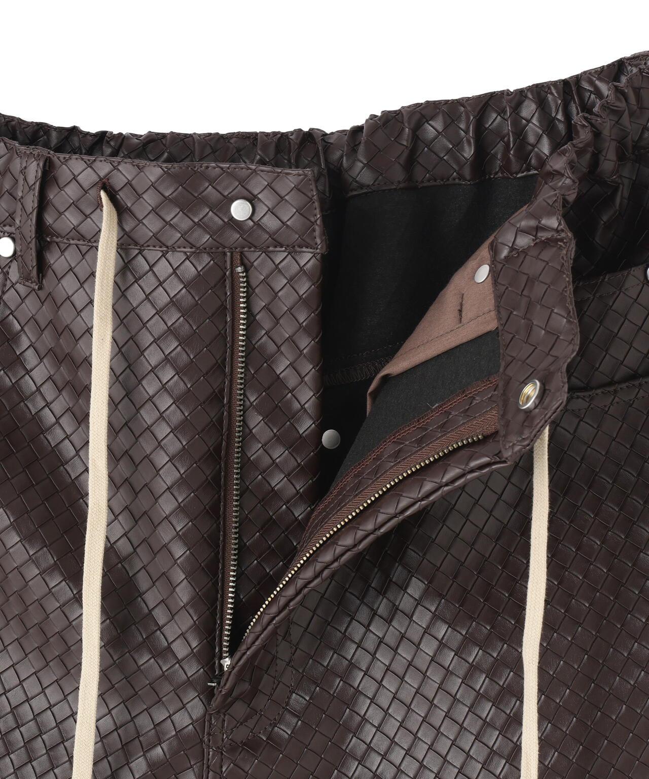 WOVEN FAUX LEATHER SHORTS 短褲