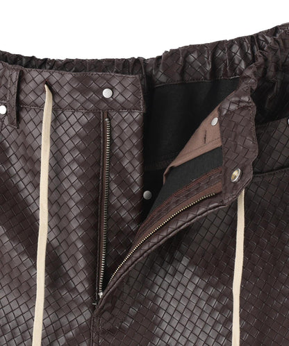 WOVEN FAUX LEATHER SHORTS 短褲