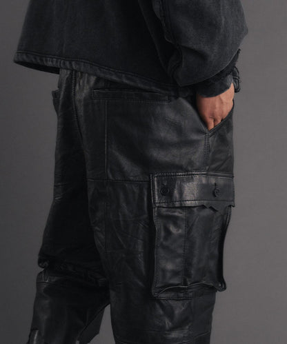 FR(13)NDS フレンズ REPRO-LEATHER CARGO SHORTS