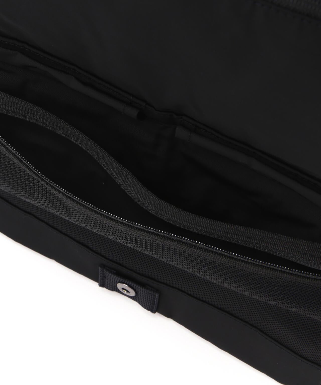 扁平版型 Flat Sacoche Tech Sateen 小號斜挎包