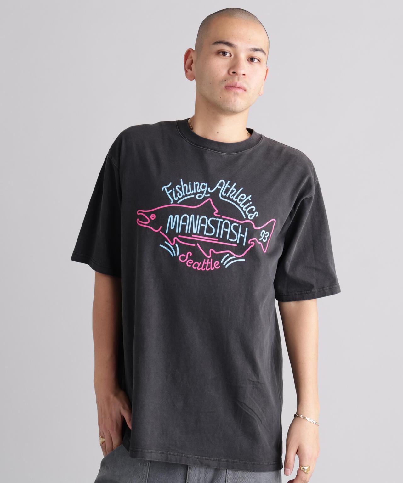 MANASTASH PUMICE TEE NEON SIGN 印花T恤