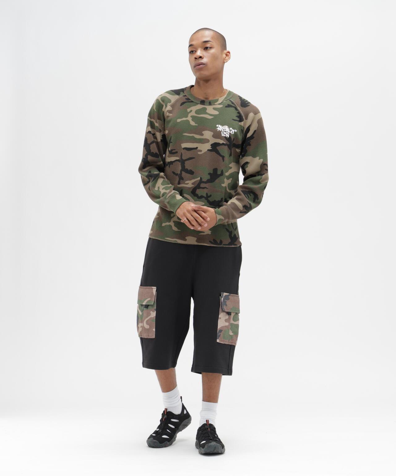 SWEAT CAMO CARGO SHORTS 休閒短褲