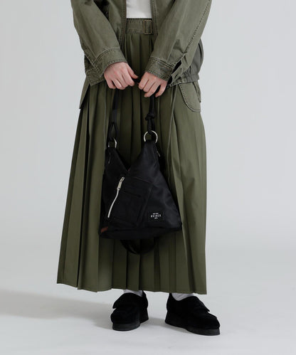 直營店限定 MINI MESH TRIANGLE BAG 包