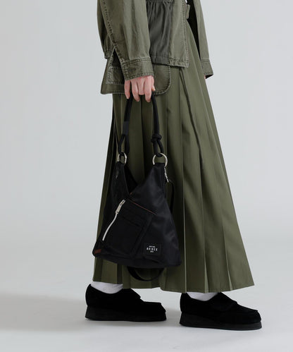 直營店限定 MINI MESH TRIANGLE BAG 包