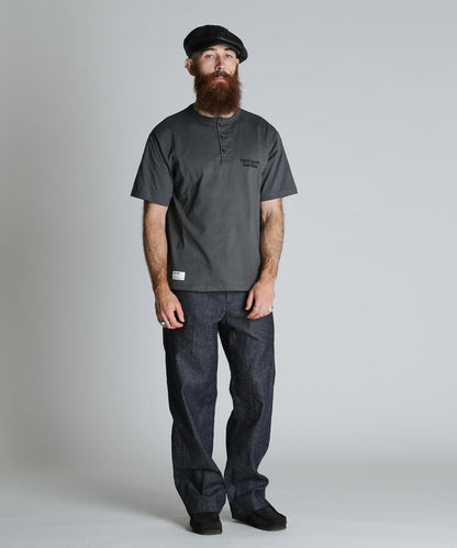 FINEST QUALITY BUILT TOUGH EMB. HENLEY T-SHIRT 刺繡 Henley T恤