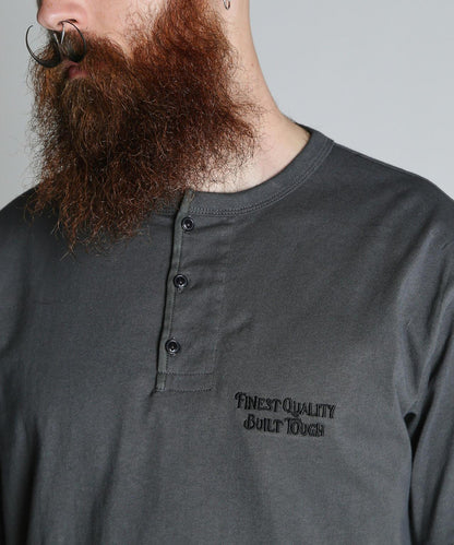 FINEST QUALITY BUILT TOUGH EMB. HENLEY T-SHIRT 刺繡 Henley T恤