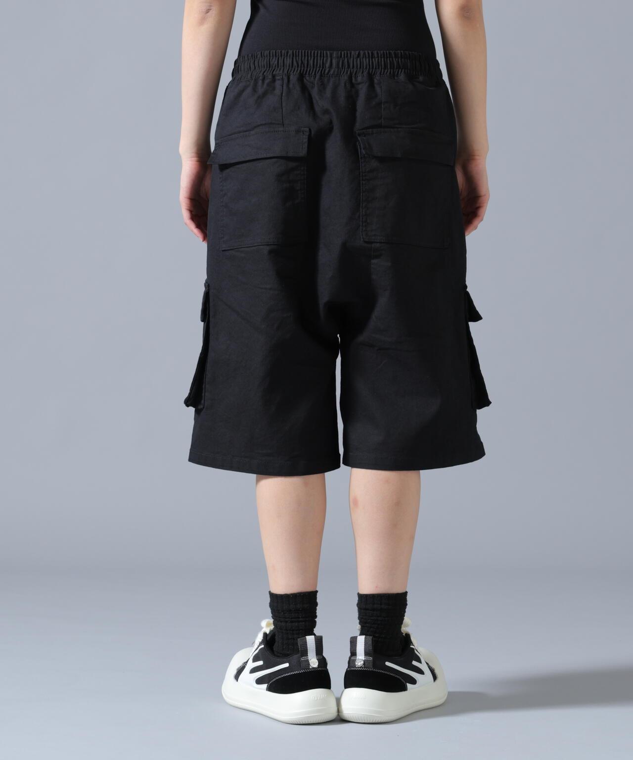 FR(13)NDS フレンズ Black shorts 休閒短褲