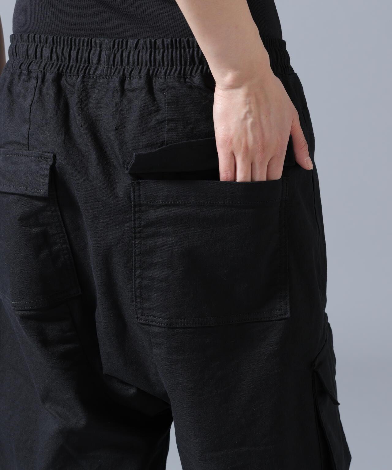 FR(13)NDS フレンズ Black shorts 休閒短褲